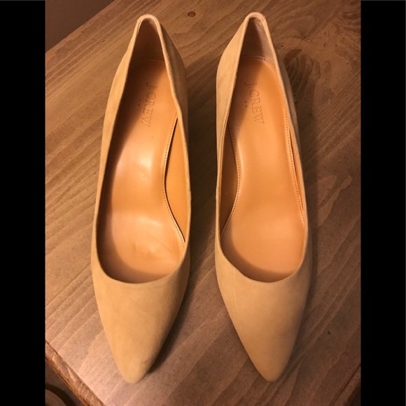 J. Crew Factory Shoes - Size 8.5 nude suede kitten heels